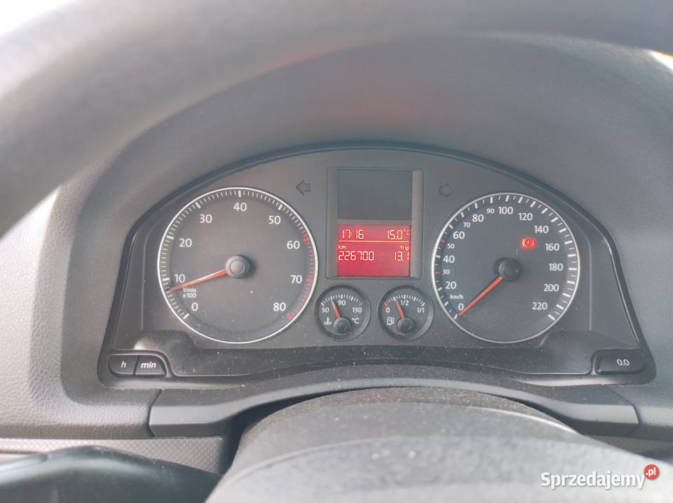 Volkswagen Golf 5 14 benzyna 226500km Skarżyn sprzedam