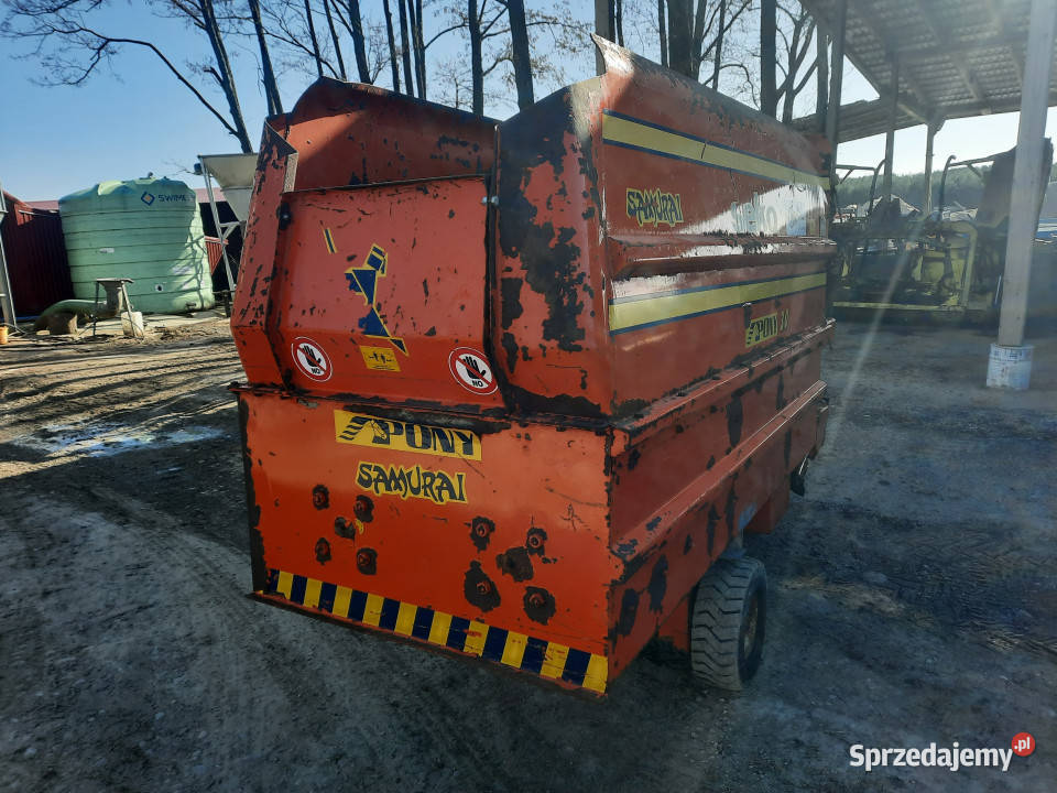 Wóz paszowy samojezdny SEKO PONY 3 0 3 m3 2005 Czerkiesy