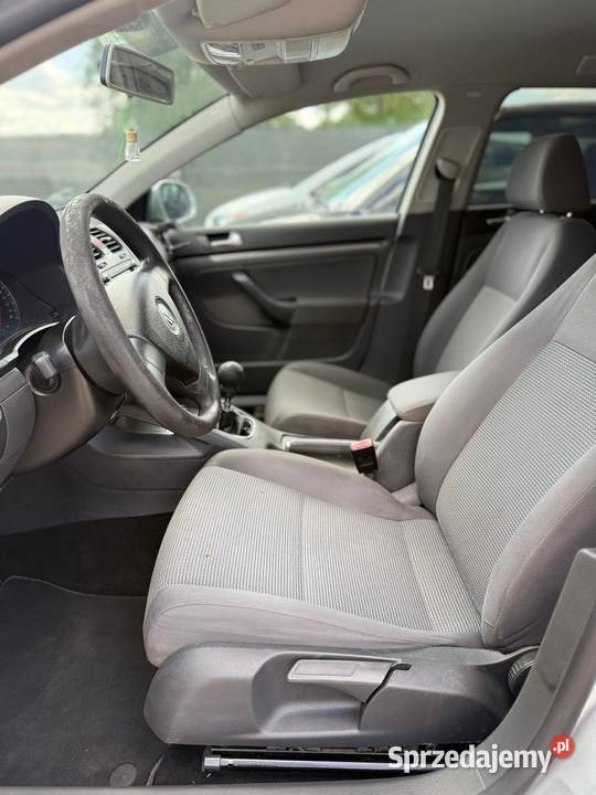 Volkswagen Golf V kombi 19 tdi 105 2005r 396 Śrem
