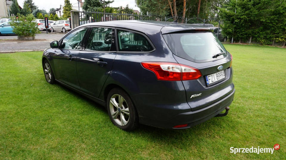 Ford Focus zarejestrowany ubezpieczony Gwarancja Rok produkcji 2011 Zielona Góra