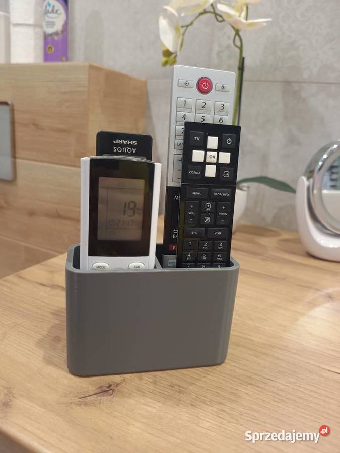 Stojak na piloty organizer