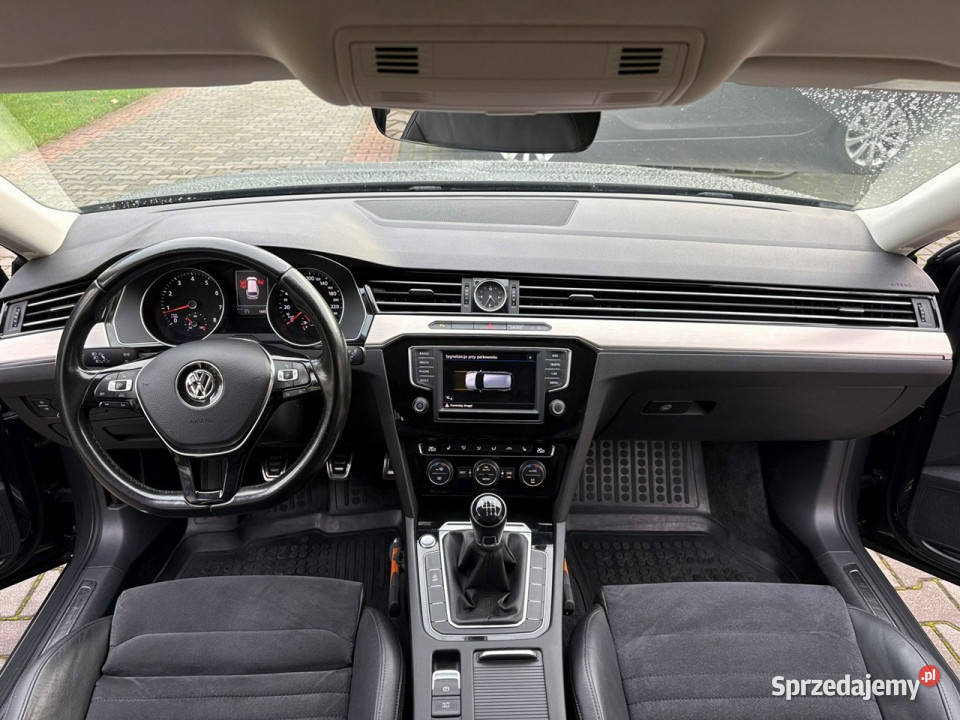 Volkswagen Passat Highline Full LED Alcantara Passat Lipówki