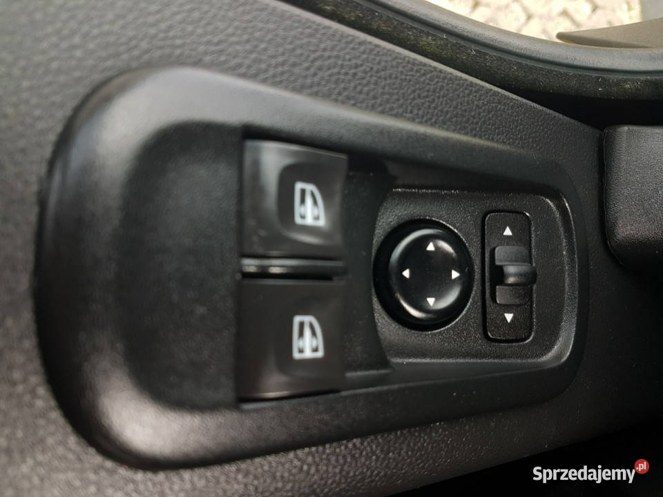 Renault Master KONTENER 8EP 422x223x222 KLIMA bluetooth Poręba