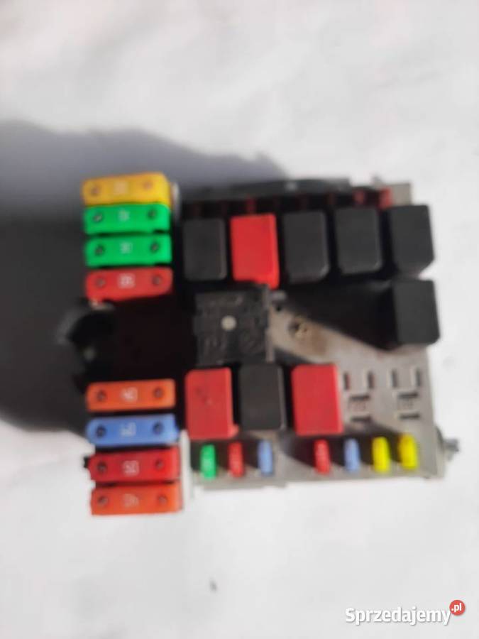 Fiat Bravo II skrzynka bezpieczników 51832042 Skrzynki bezpieczników Ksawerów