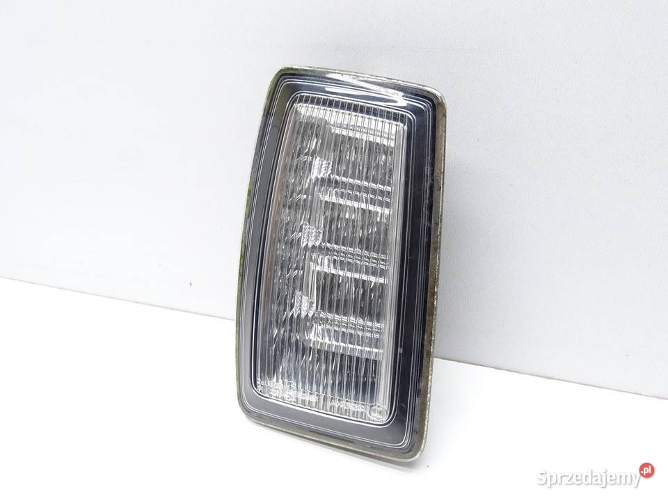 LAMPA TYŁ TYLNA OŚWIETLENIE BAGAŻNIKA 8X0945095 małopolskie