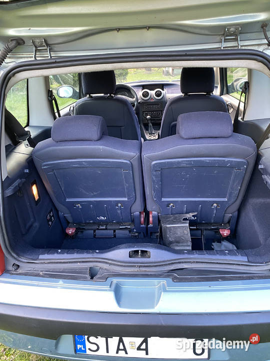 Peugeot 1007 14HDi światła przeciwmgielne Samochody osobowe