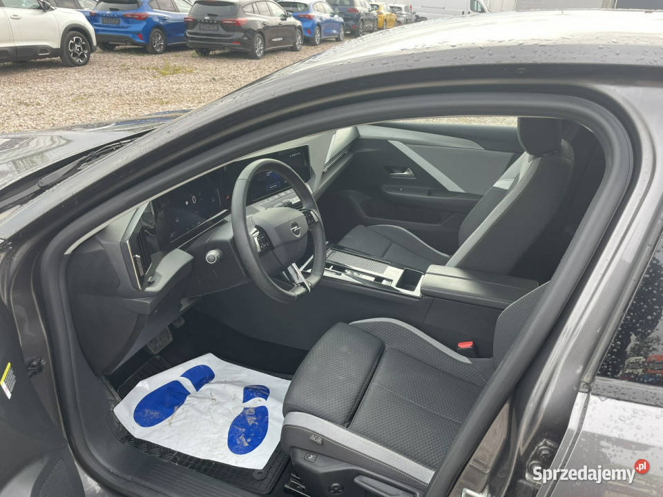 Opel Astra L 2021 1499cm3 Komorniki