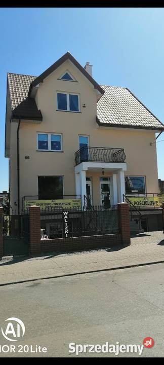 Pawilony z częścią mieszkalną od ulicy Skarżysko-Kamienna