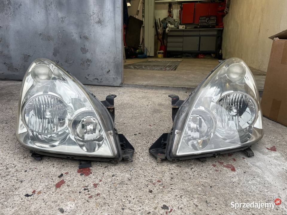 Lampy przód Toyota Corolla Verso II dolnośląskie Brzeg Dolny sprzedam