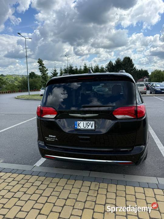 CHRYSLER PACIFICA TOURING L 36 2017 okazja tanio 3600cm3 Węgrzce