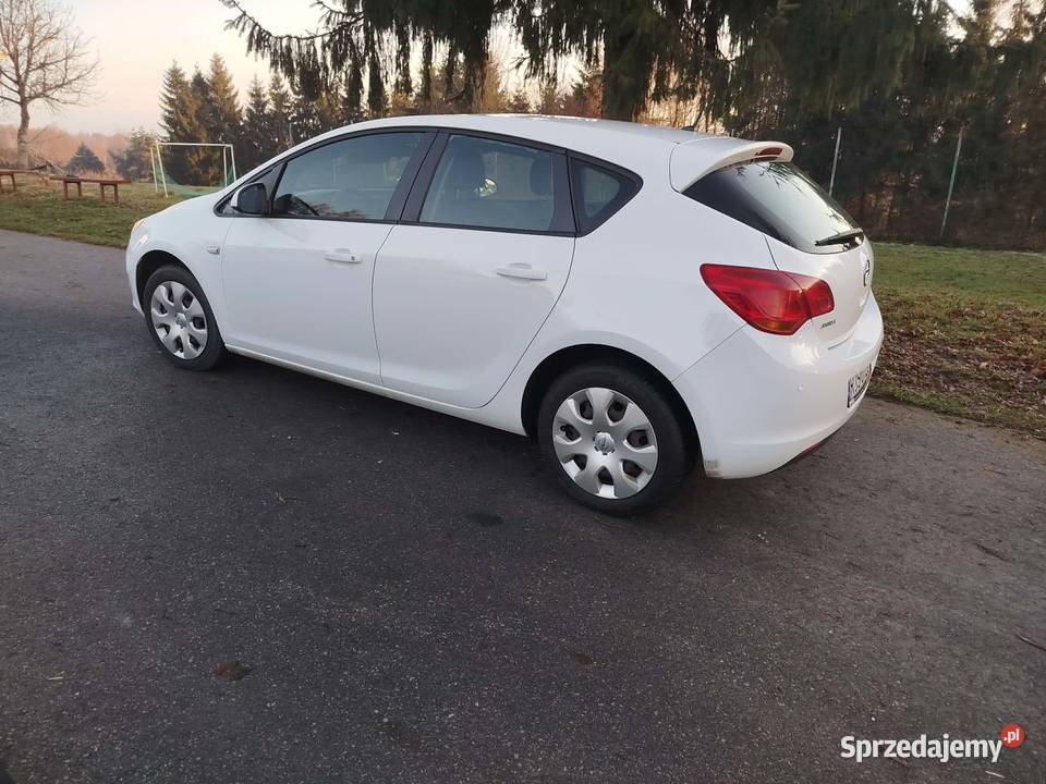 Opel Astra J Bączal Dolny