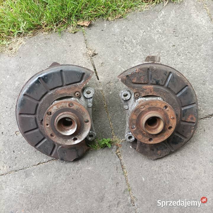 VW Passat B7 zwrotnica piasta przód prawa lewa Skoczów