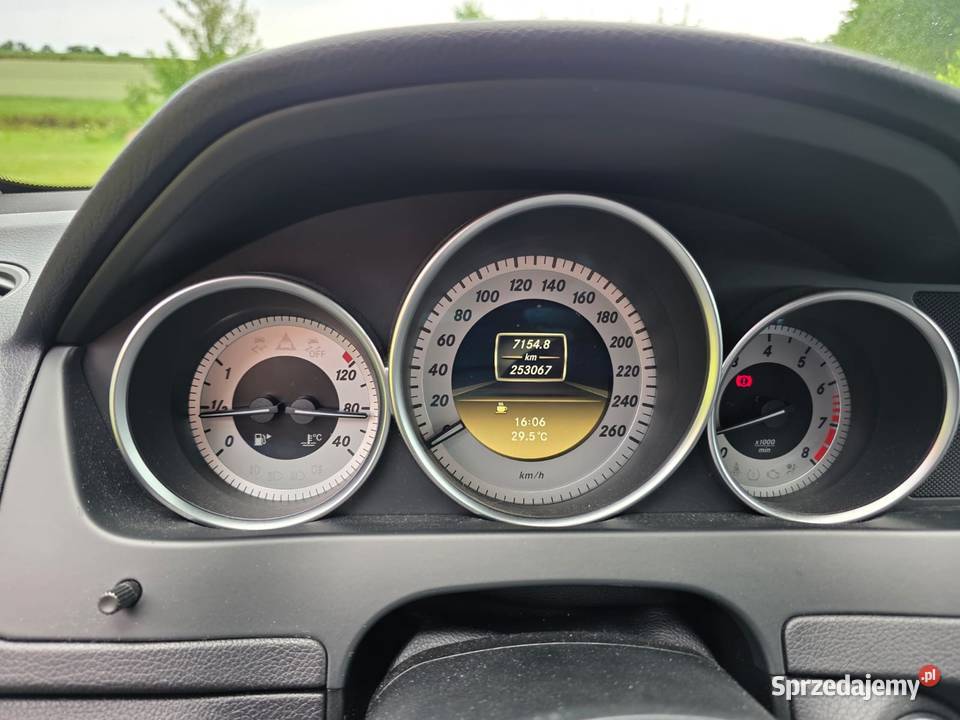2011 MercedesBenz lift cklasse w204 c200 garażowany Wronki sprzedam