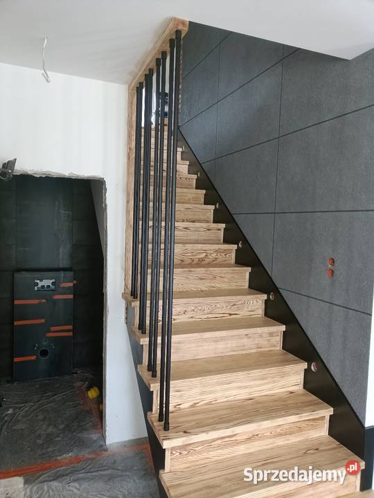 Stopnie drewniane konstrukcje stalowe schodów kujawsko-pomorskie Toruń