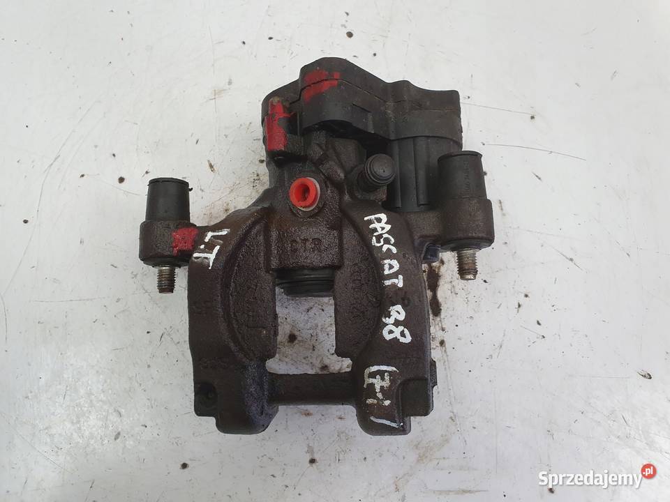 VW Passat B8 TYLNY ZACISK HAMULCOWY LEWY tył Zaciski i jarzma Chełm