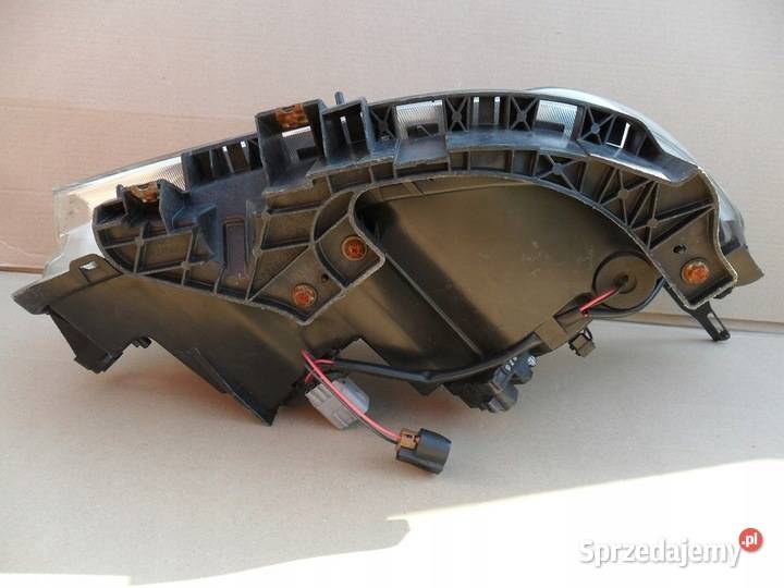 Subaru Forester 3 III SH 08 reflektor lampa lewa Nowy Tomyśl