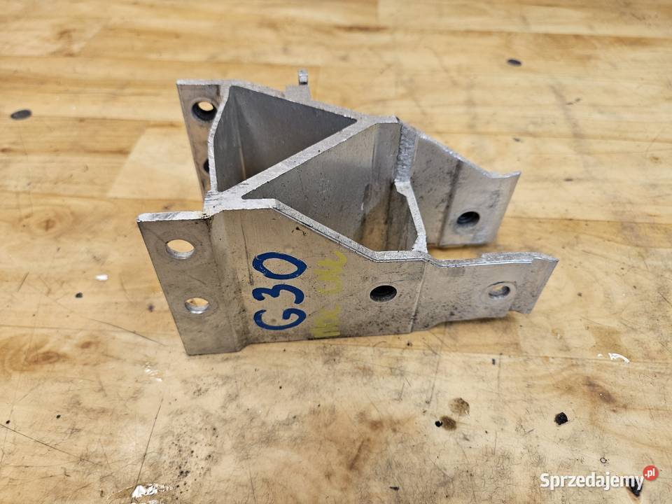 BMW F90 G11 G30 ADAPTER PRAWY WSPORNIK 7357216 wielkopolskie Międzychód
