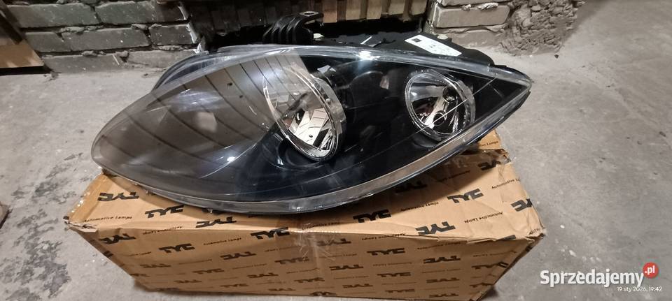 Lampa reflektor seat Altea Toledo Leon Kraków