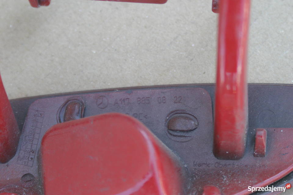 MERCEDES CLA W117 ZAŚLEPKA SPRYSKIWACZA PRAWA Bieleń