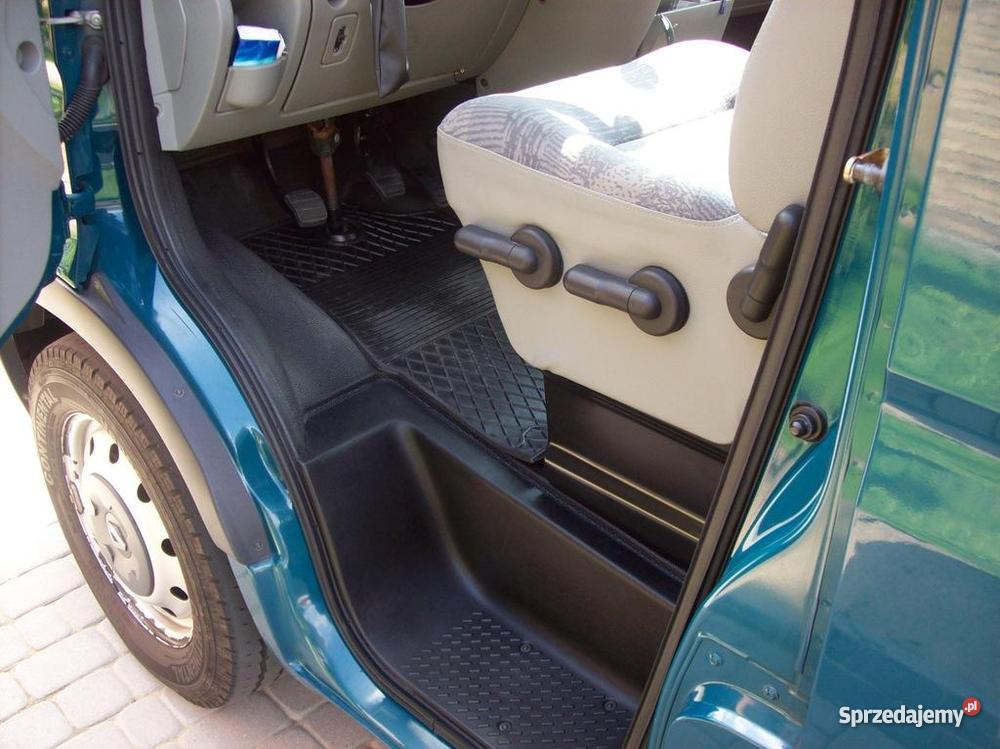 Renault master 30 DCI 2006 9 osobowy perfekcyjny nieuszkodzony Wieluń