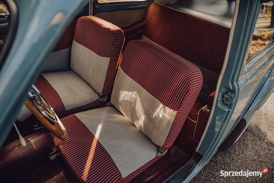 Volvo 444 z 1951 roku kierunki na dachu wycena VAT marża Zgierz