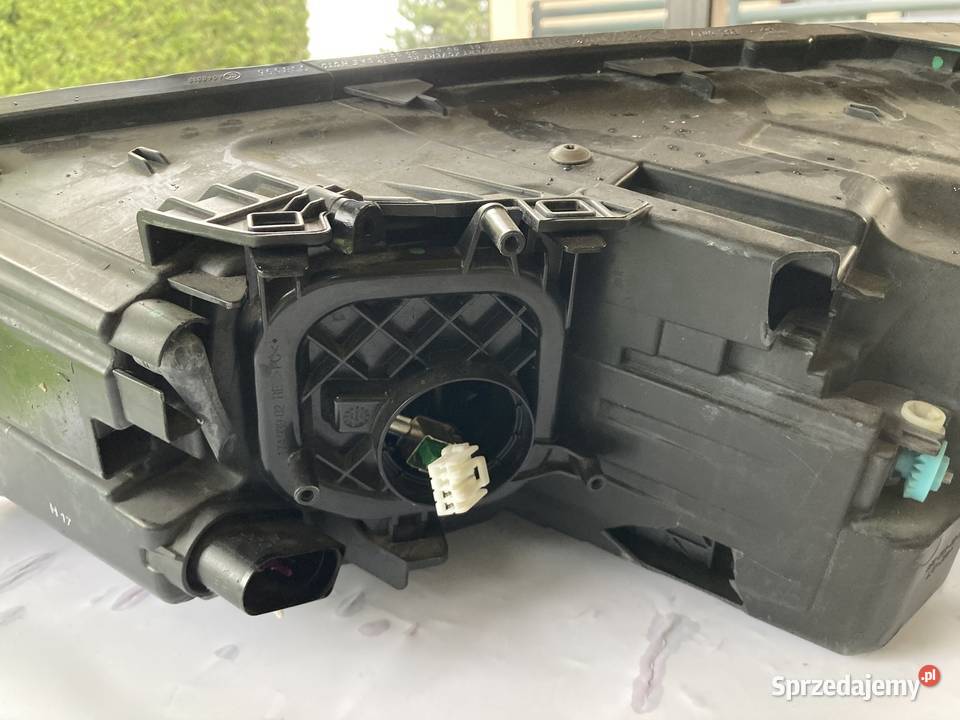 Reflektory xenonowe Vw Touareg 7P Skawina