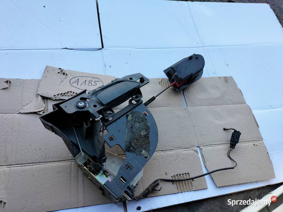 FORD MONDEO MK1 RĄCZKA ZAMEK DRZWI PRAWY PRZÓD osobowe