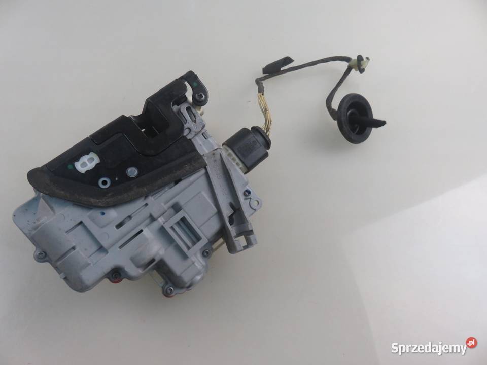 ZAMEK PRAWY PRZEDNI VW PASSAT B6 Variant 3C5 Zamki, wkładki i kluczyki