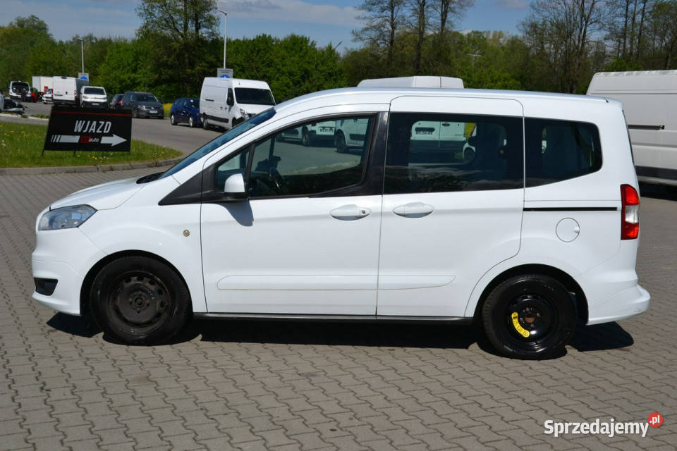 Ford Tourneo Courier 15 diesel 95 OSOBOWY małopolskie Kęty