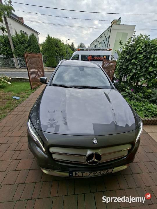 MercedesBenz GLA 180 16 Manual Benzyna 2016r Dębica sprzedam
