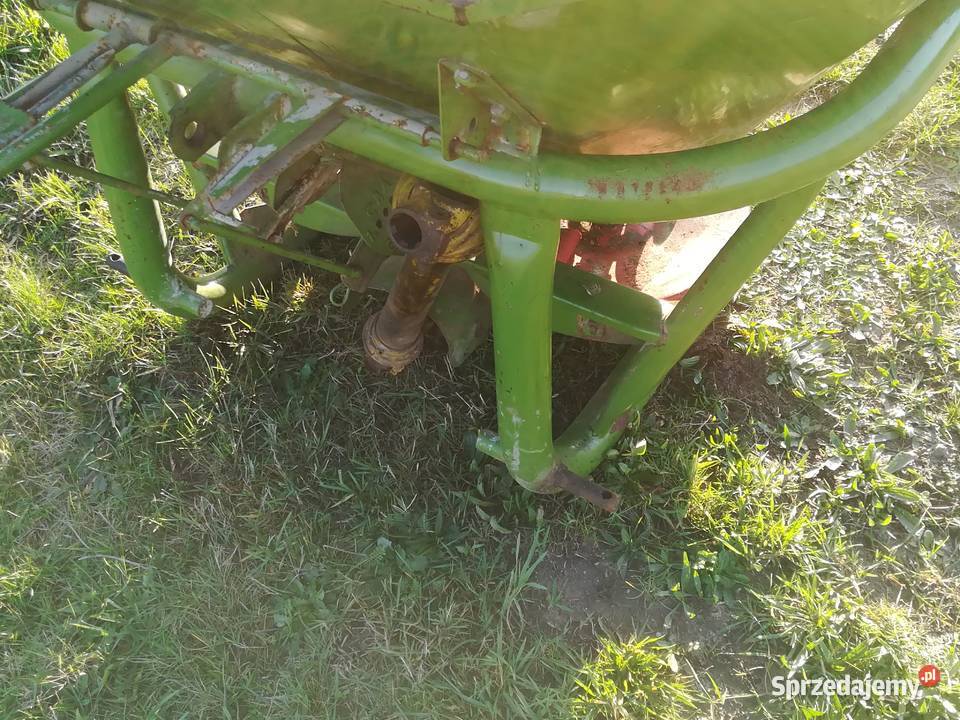 Rozsiewacz nawozu Amazone E 402 Kuhn wielkopolskie Mikstat