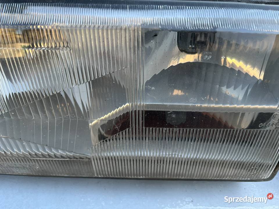 Lampa przednia prawa Volvo 760 940 960 Motoryzacja śląskie Ruda Śląska