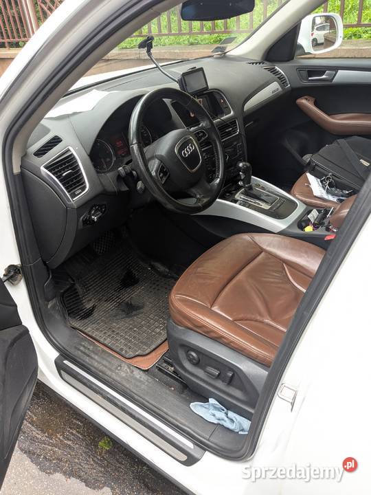Audi Q5 bezwypadkowy bogaty skóra szyber dach 2000cm3