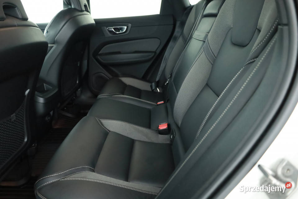 Volvo XC60 B5 hak Samochody osobowe Piaseczno sprzedam
