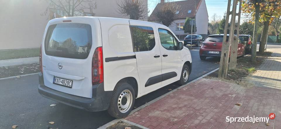 Opel Combo 2022 Przebieg 45 Sprzedaż na umowę 1500cm3 Jordanów sprzedam