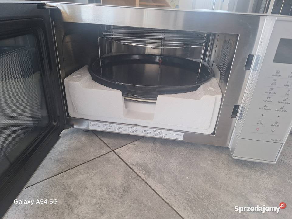 Mikrofalówka Panasonic NNCT57JM nowa powystawowa
