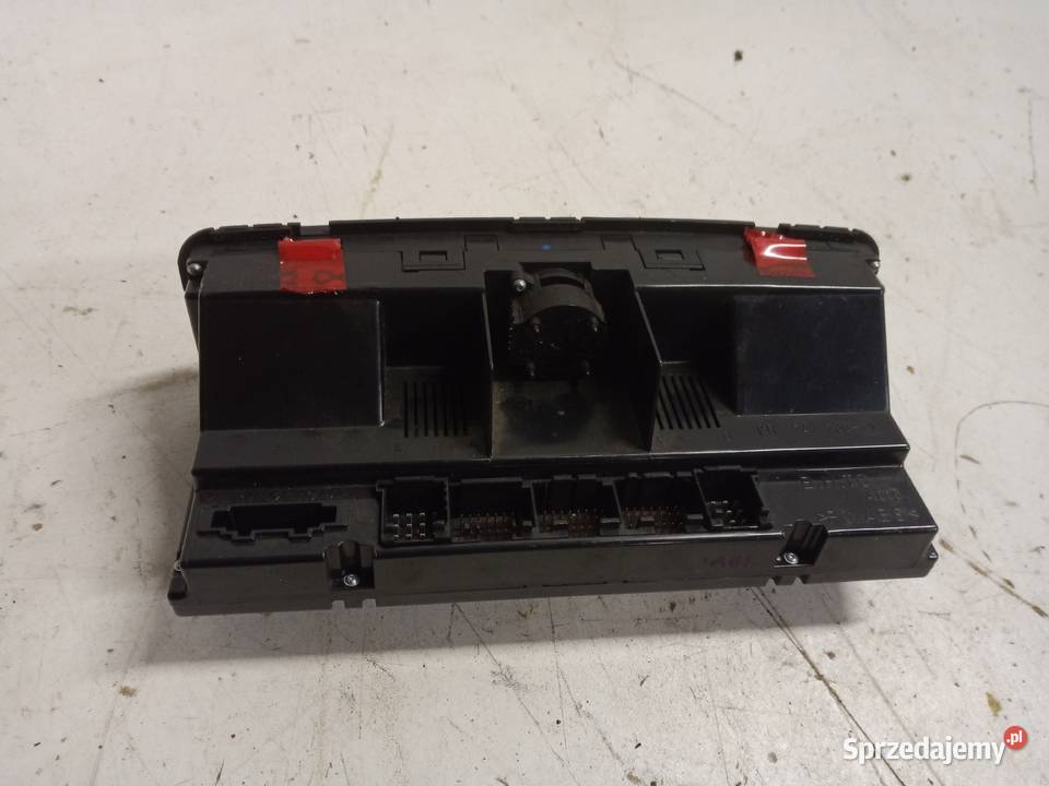 AUDI A8 D3 Panel nawiewu klimatyzacji 4E0820043E osobowe Bydgoszcz