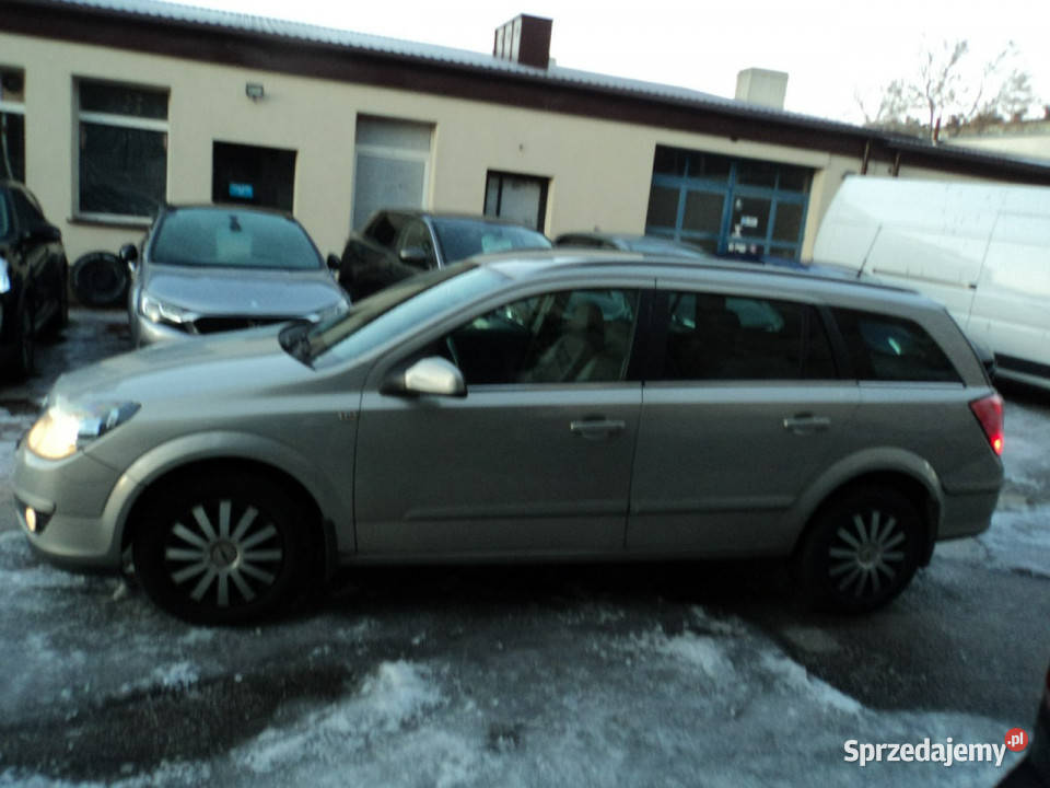 Opel Astra sprzedam ładnego OPLA ASTRE STATION benzyna Astra Lublin