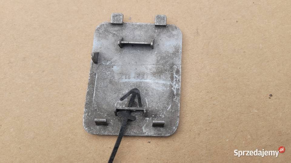 MERCEDES W211 SEDAN ZASLEPKA HAKA ZDERZAK TYL Ruda Śląska