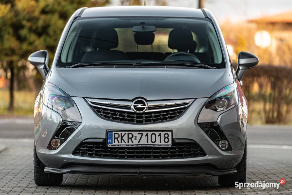 OPEL ZAFIRA Rok produkcji 2012 Targowiska