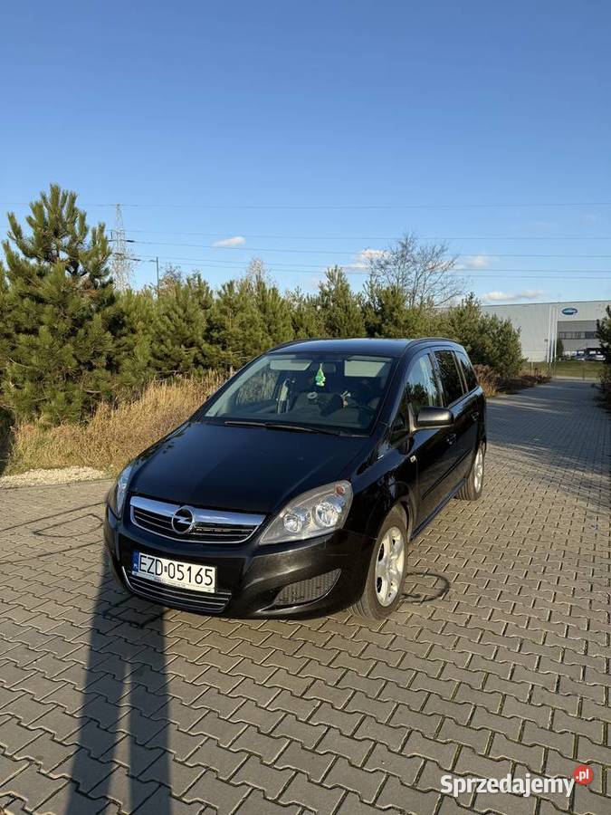 Opel Zafira 2012 18 benzyna 7os rodzinne autko manualna Łódź