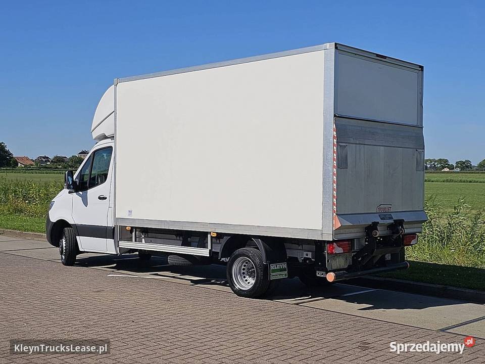 MercedesBenz SPRINTER 515 kontener winda automatyczna