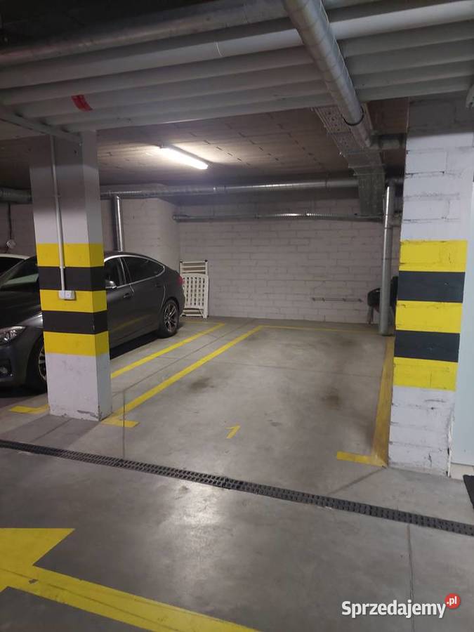 Sprzedam miejsce postojowe Powatancow Ciechanów