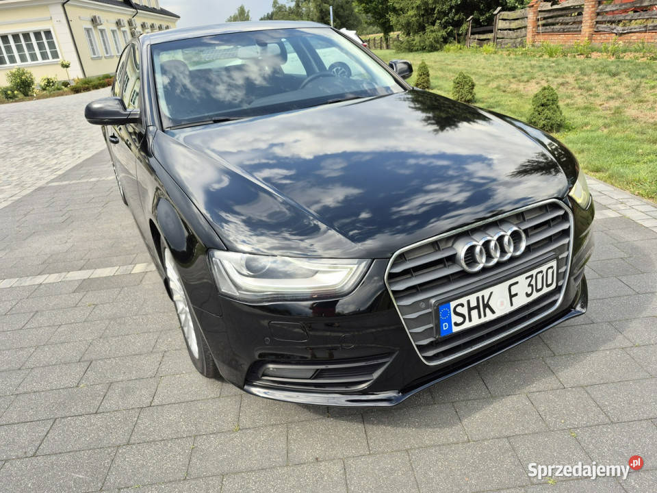 Audi A4 xenon led navi chromy ładny sedan B8 klimatyzacja