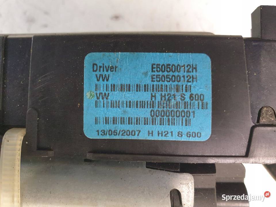 VW Passat B6 KOMBI SIŁOWNIK KLAPY lewy osobowe Chełm