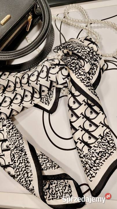 Jedwabna chusta apaszka gawroszka bandana Zielona Góra