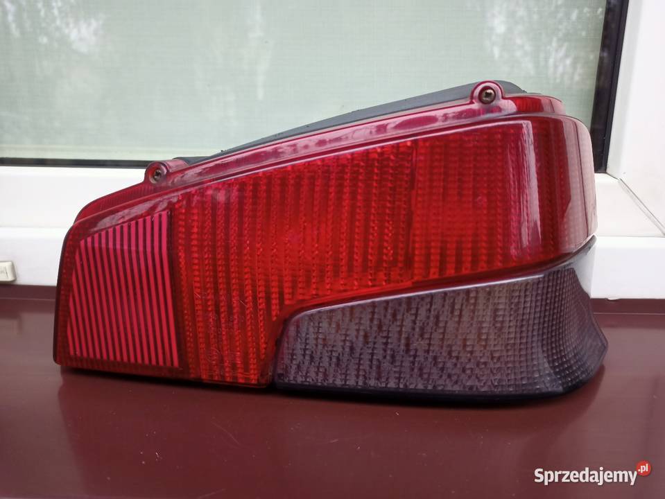 Peugeot 106 lampa tył tylna prawa wkład oprawka Sieradz