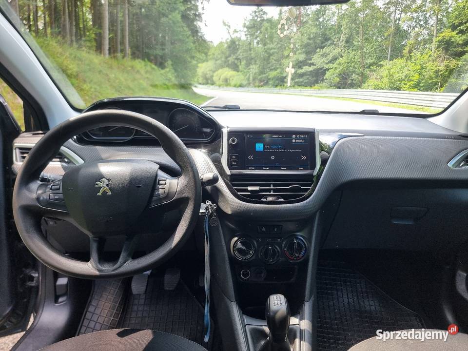 Peugeot 208 16 HDi 2018r Górno