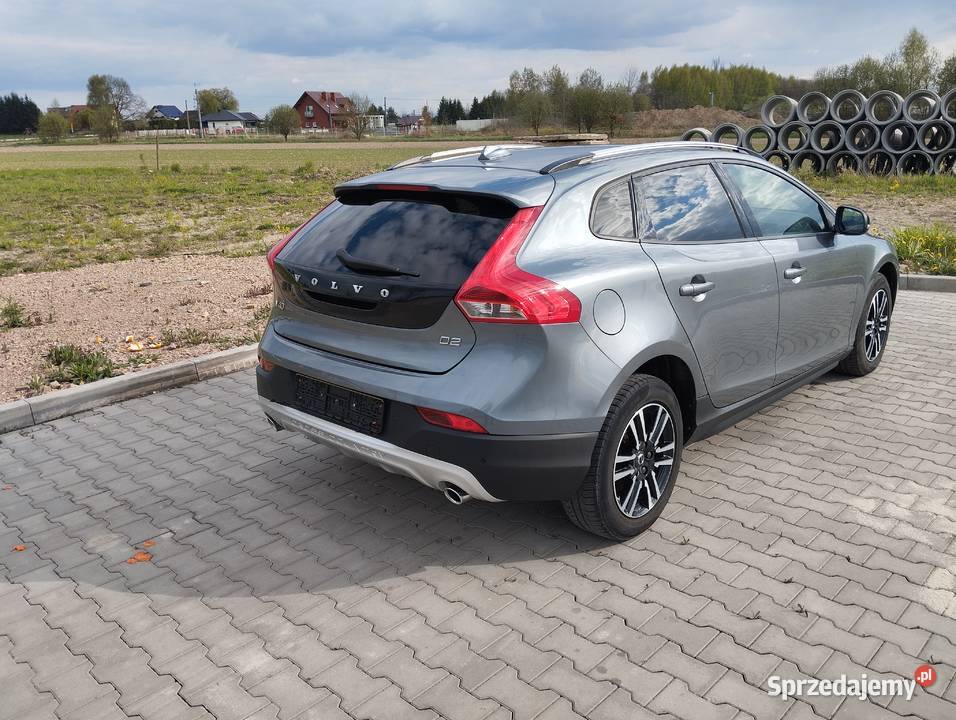 Volvo V40 Cross Cautry 2019r 2000cm3 Liszki