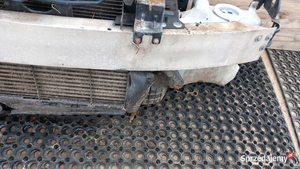 MERCEDES W203 LIFT 22 CDI AUTOMAT PAS PRZEDNI osobowe Zbierkowo